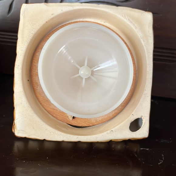 Amazing condition 1972 fiddler on the roof music box - Picture 3 of 3